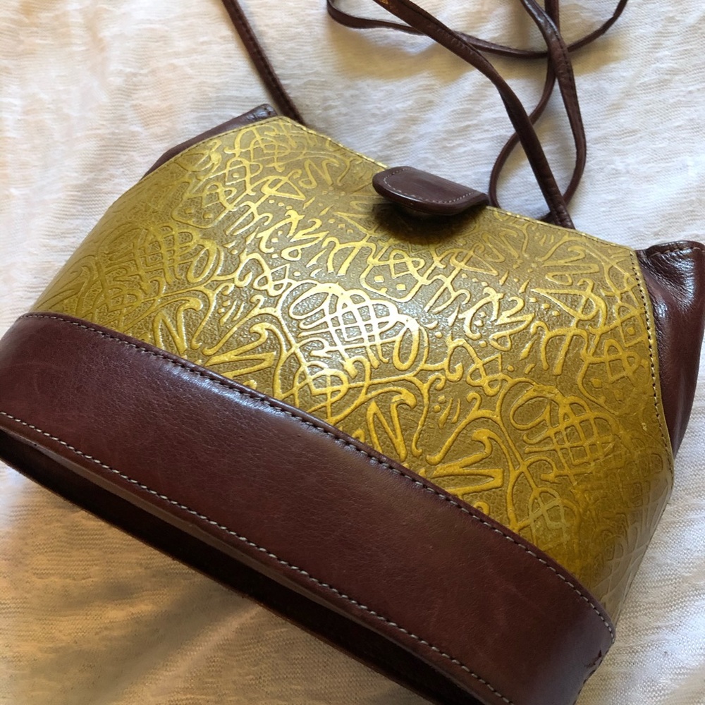 VINTAGE Leather cross-body bag